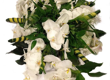 26. Rouwarrangement 'Blanche' (orchidee)